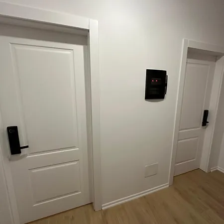 Urban Charm With Balcony Appartement *