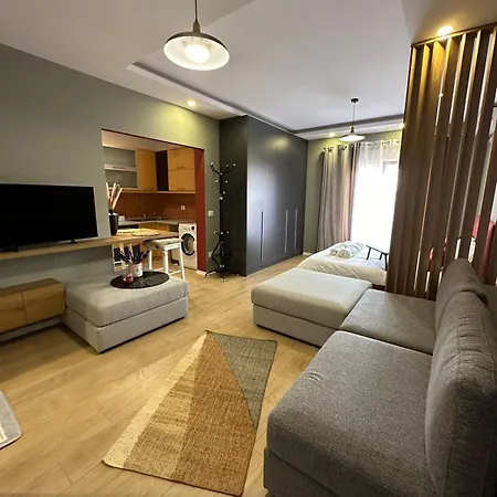 Апартаменты Urban Charm With Balcony *