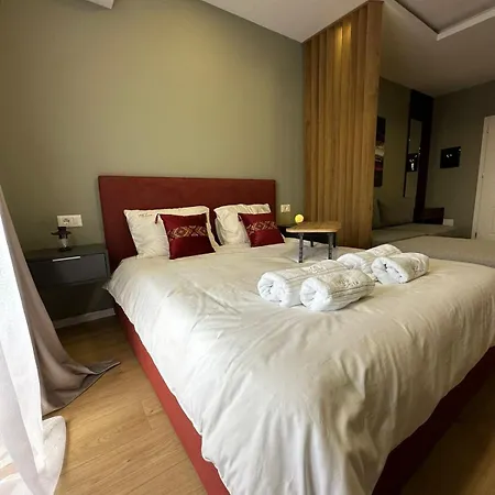 Апартаменты Urban Charm With Balcony Тирана