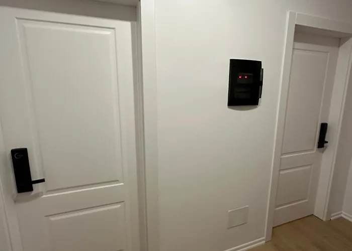 Urban Charm With Balcony アパート *