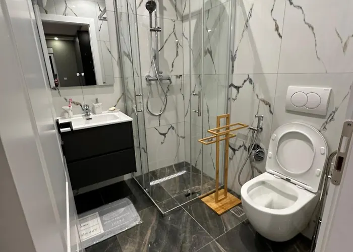 Apartment Urban Charm With Balcony *